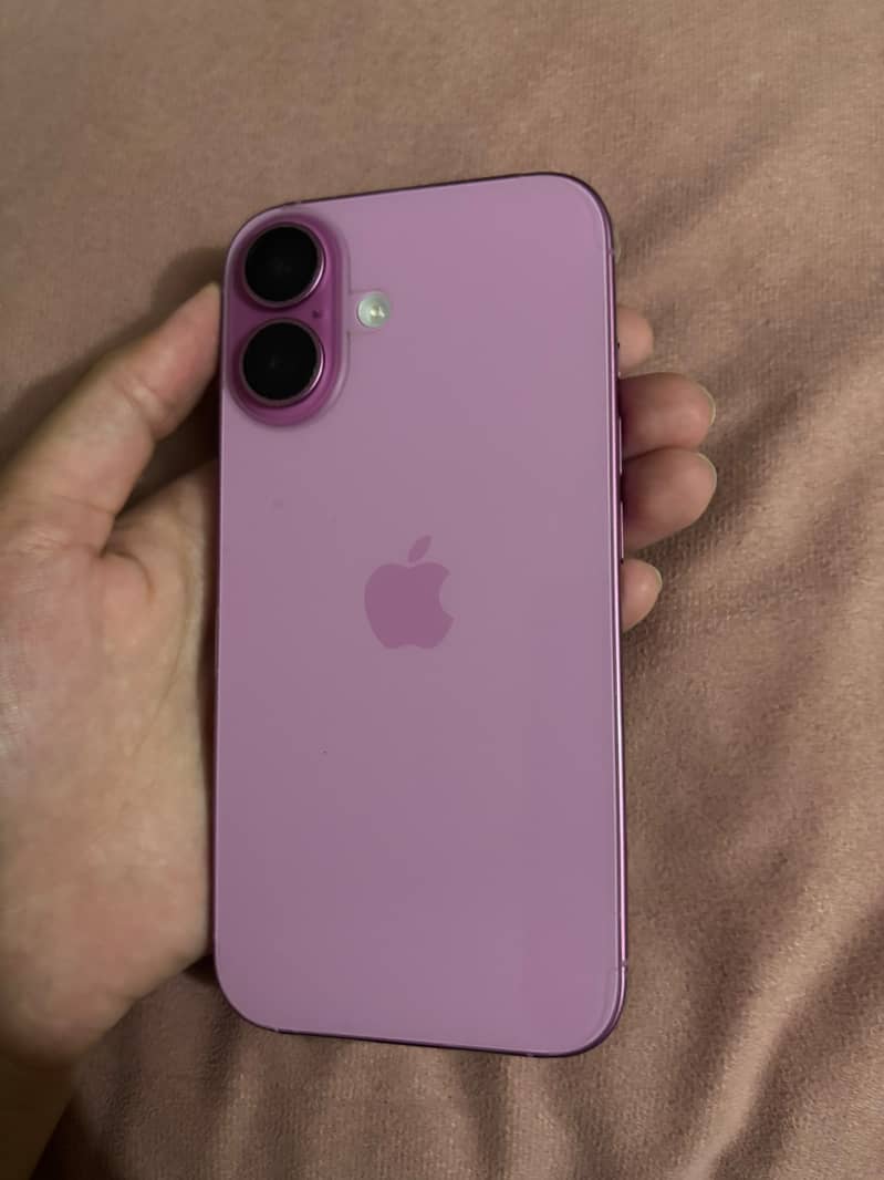 Apple iPhone 16 1