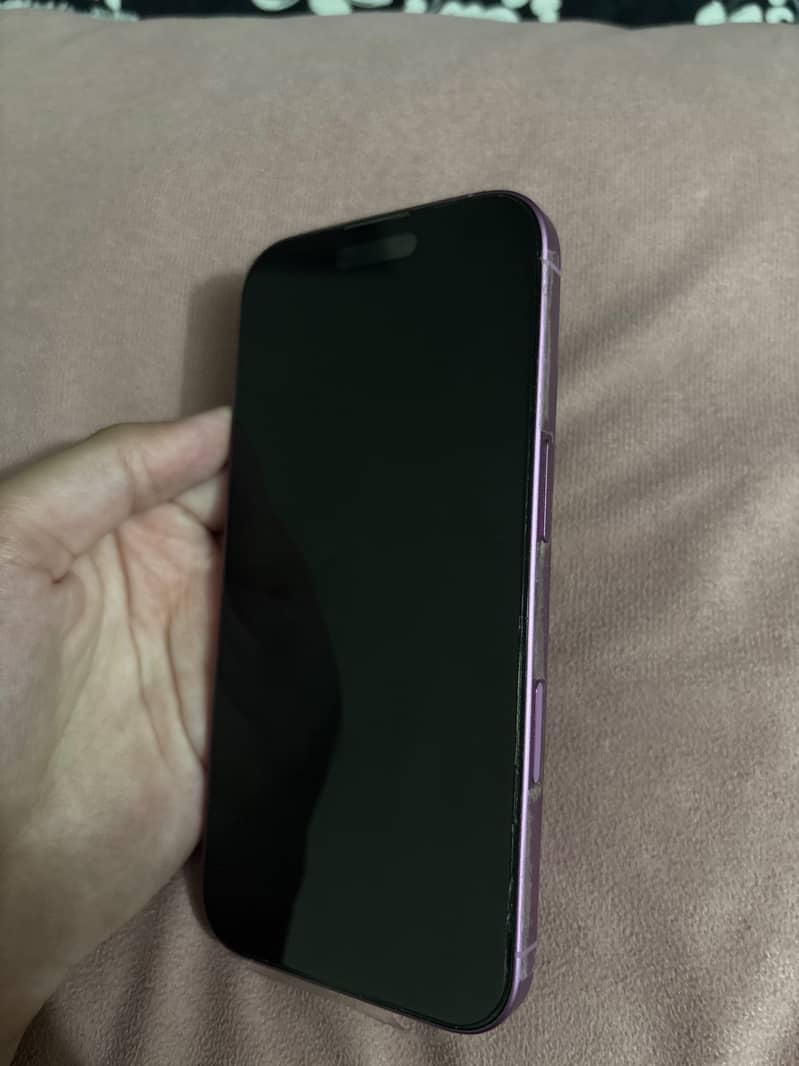 Apple iPhone 16 2