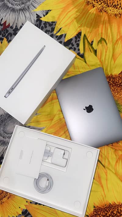Macbook M1