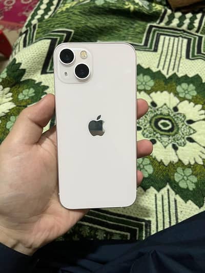 Apple iPhone 13