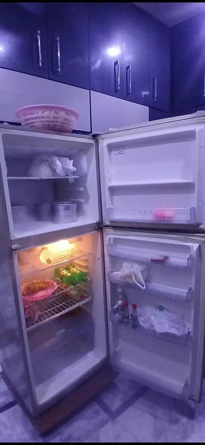 Sale Refrigerator / Fridge – Good Condition – Sale
