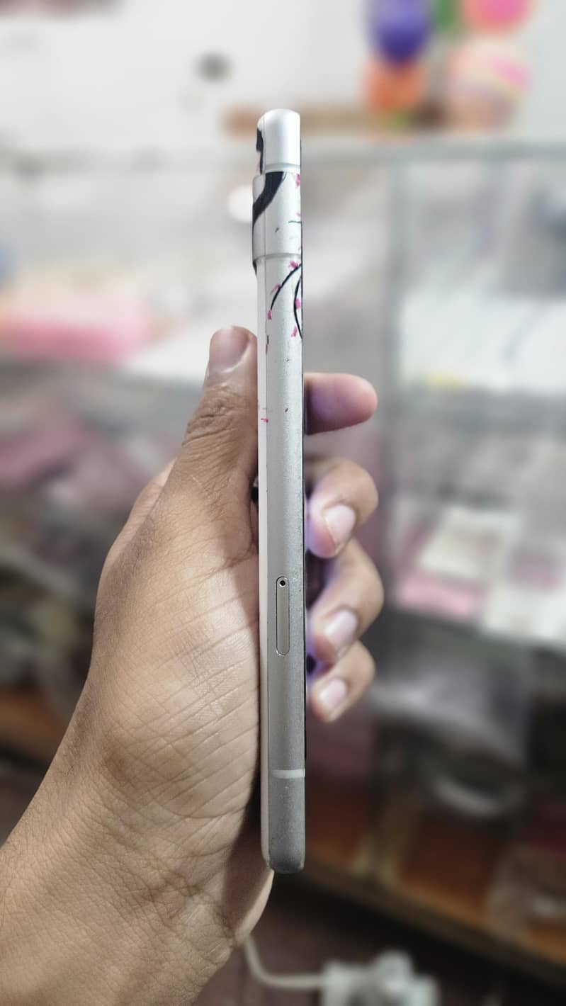 Google Pixel 7a 4
