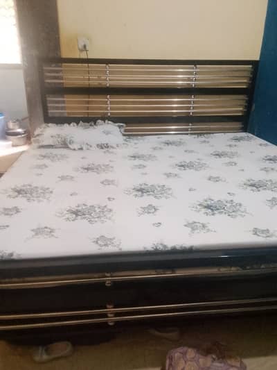 Iron bed