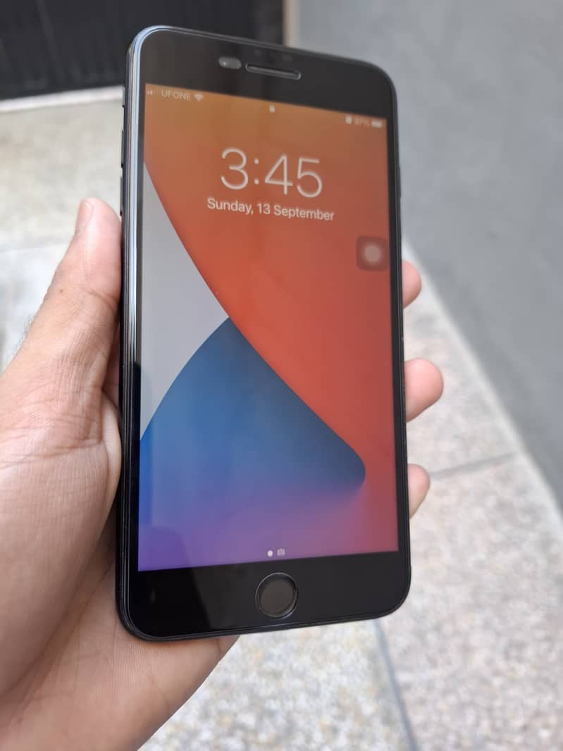 Apple iPhone 7 Plus 2