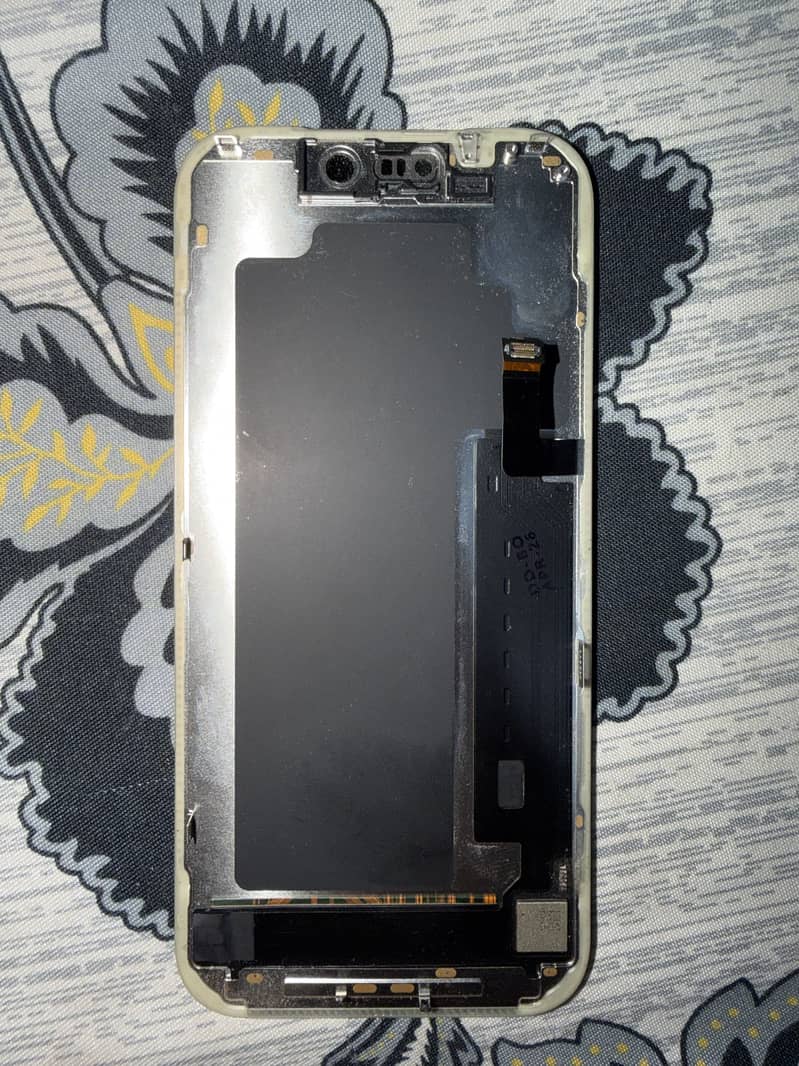 Iphone 17 pro panel 1