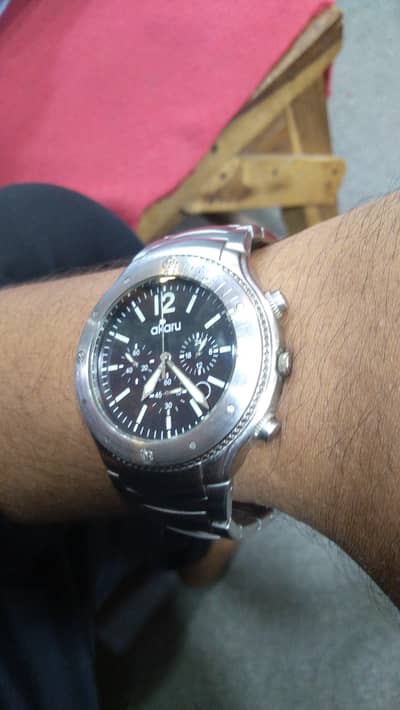 it's amazing and cool watch ⌚