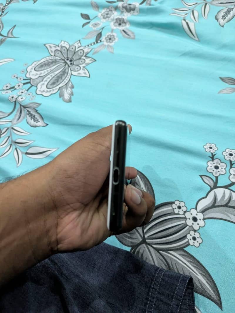 Google Pixel 6a 3