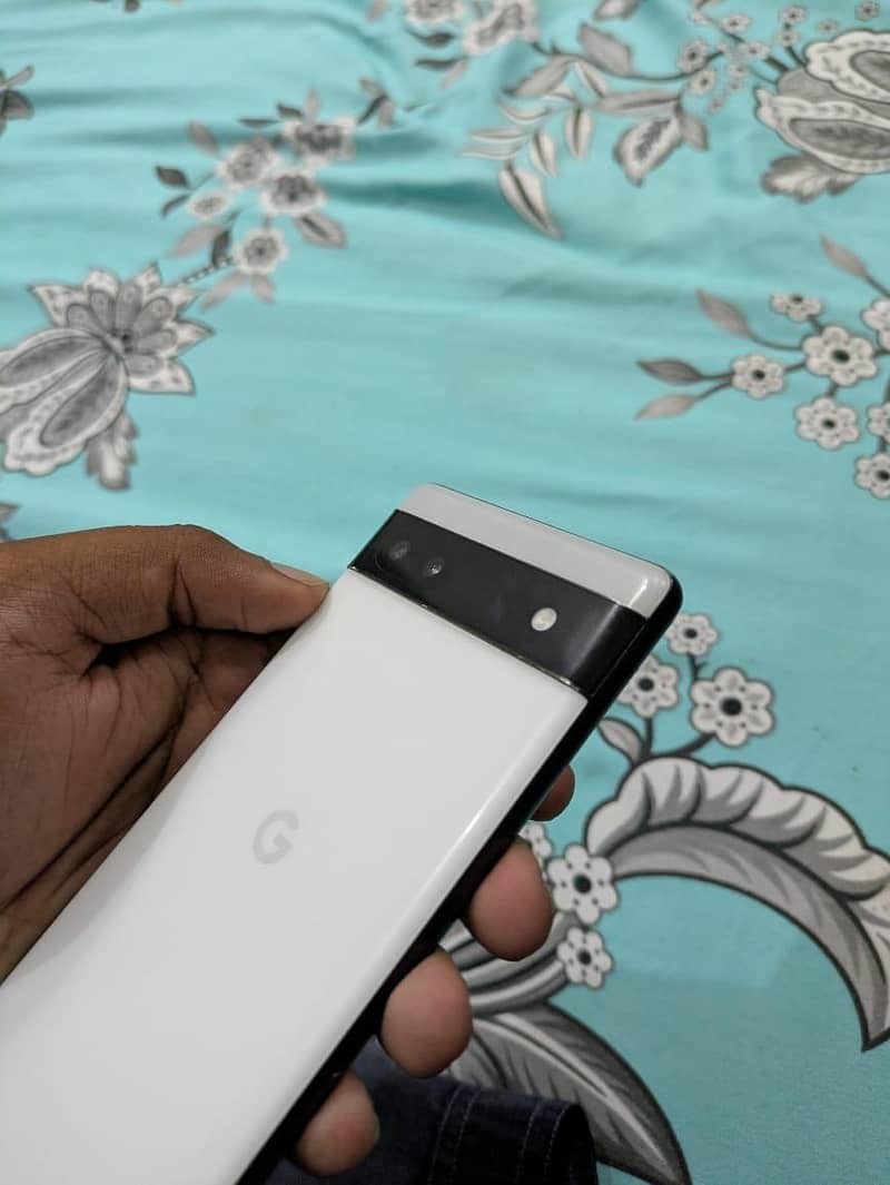 Google Pixel 6a 5