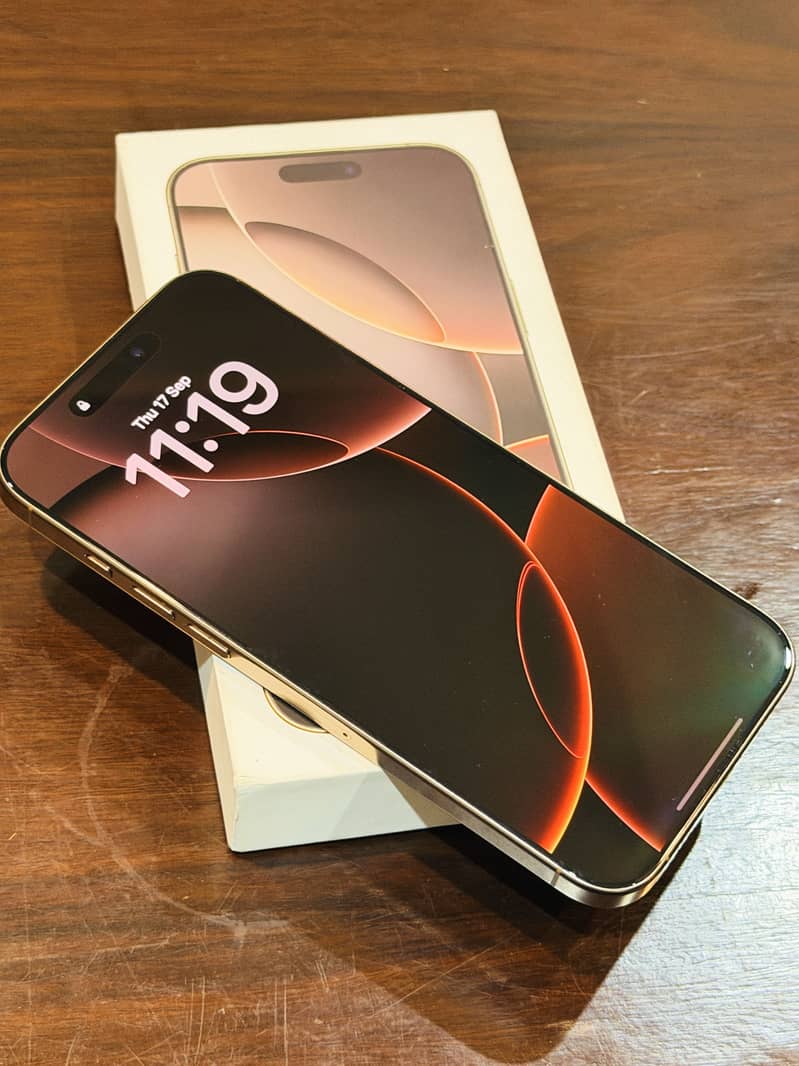 Apple iPhone 16 Pro Max 4