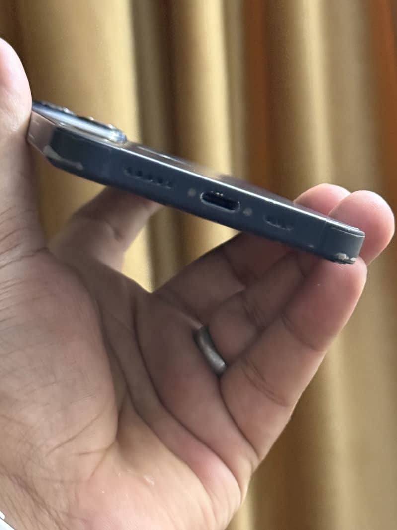 Apple iPhone 13 1