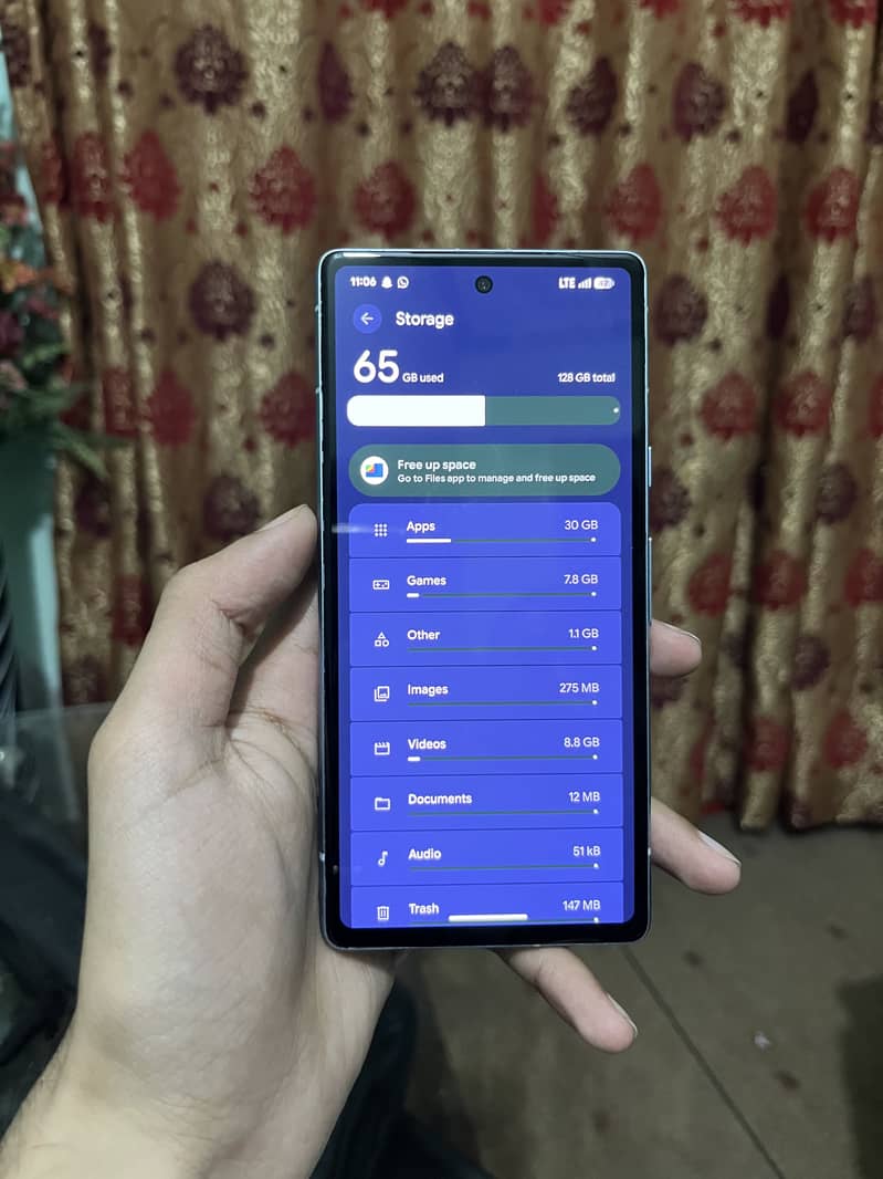 Google Pixel 7a 5