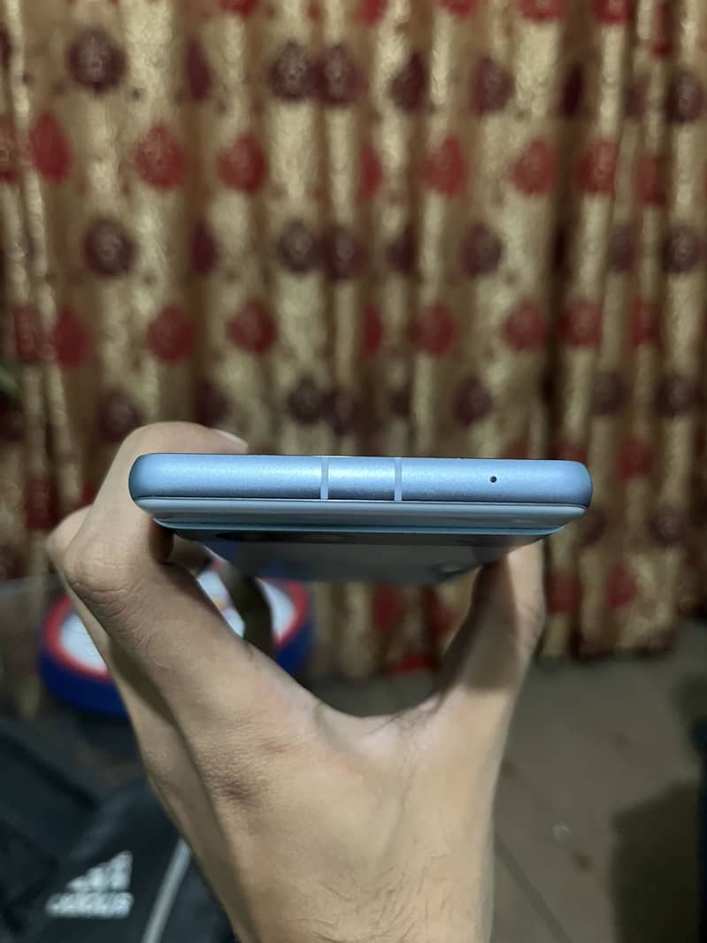 Google Pixel 7a 11