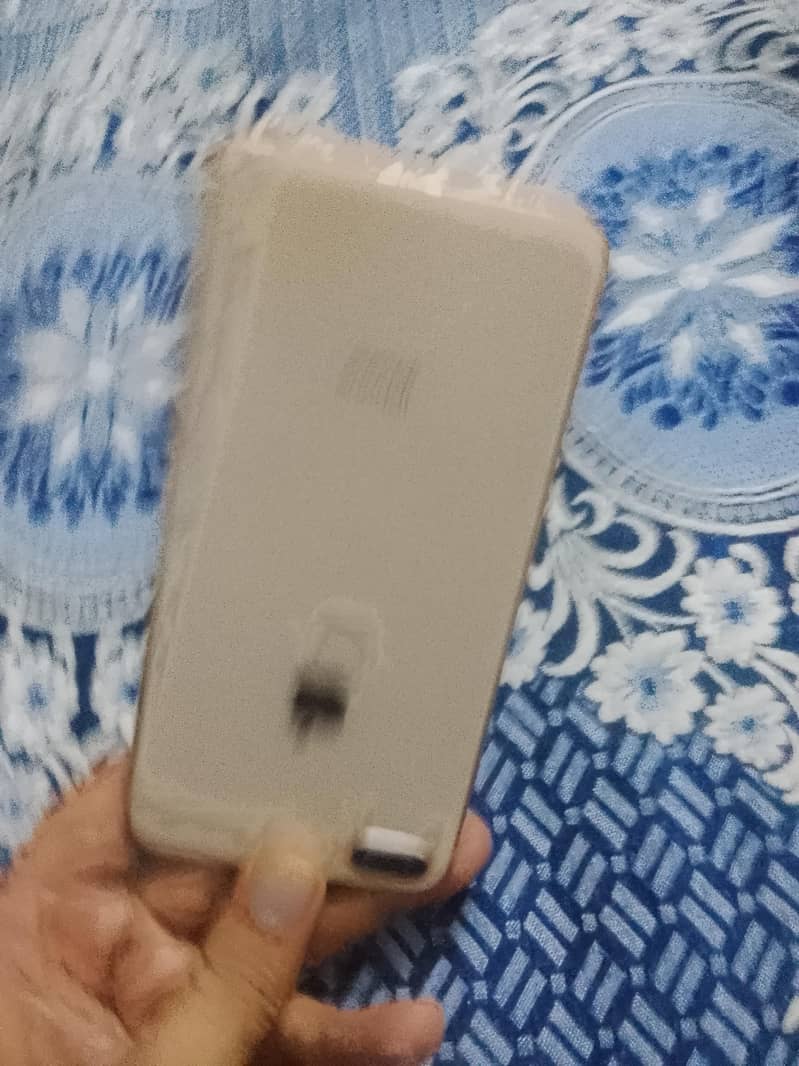 iphone 8 plus 1