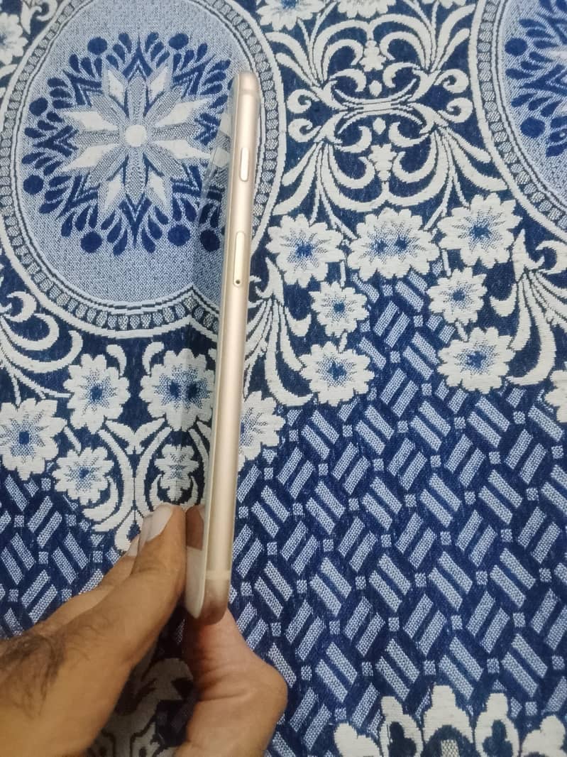 iphone 8 plus 4