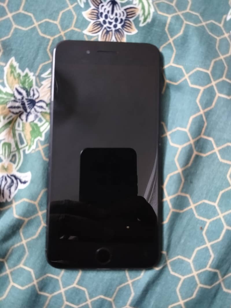 Apple iPhone 7 Plus 1