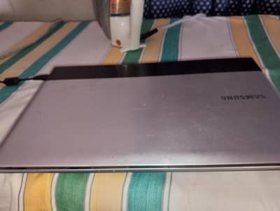 samsung laptop panal break