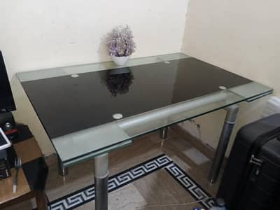 dining table for sale good condition 9/10