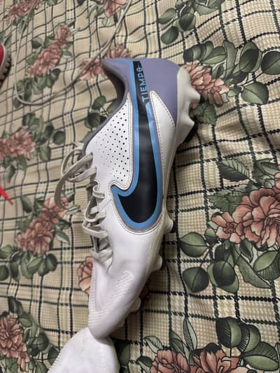 Nike football toes shoes