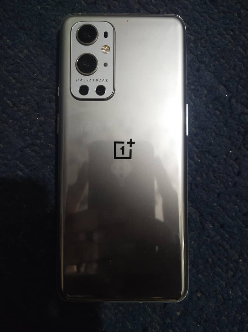 One Plus 9 pro 0