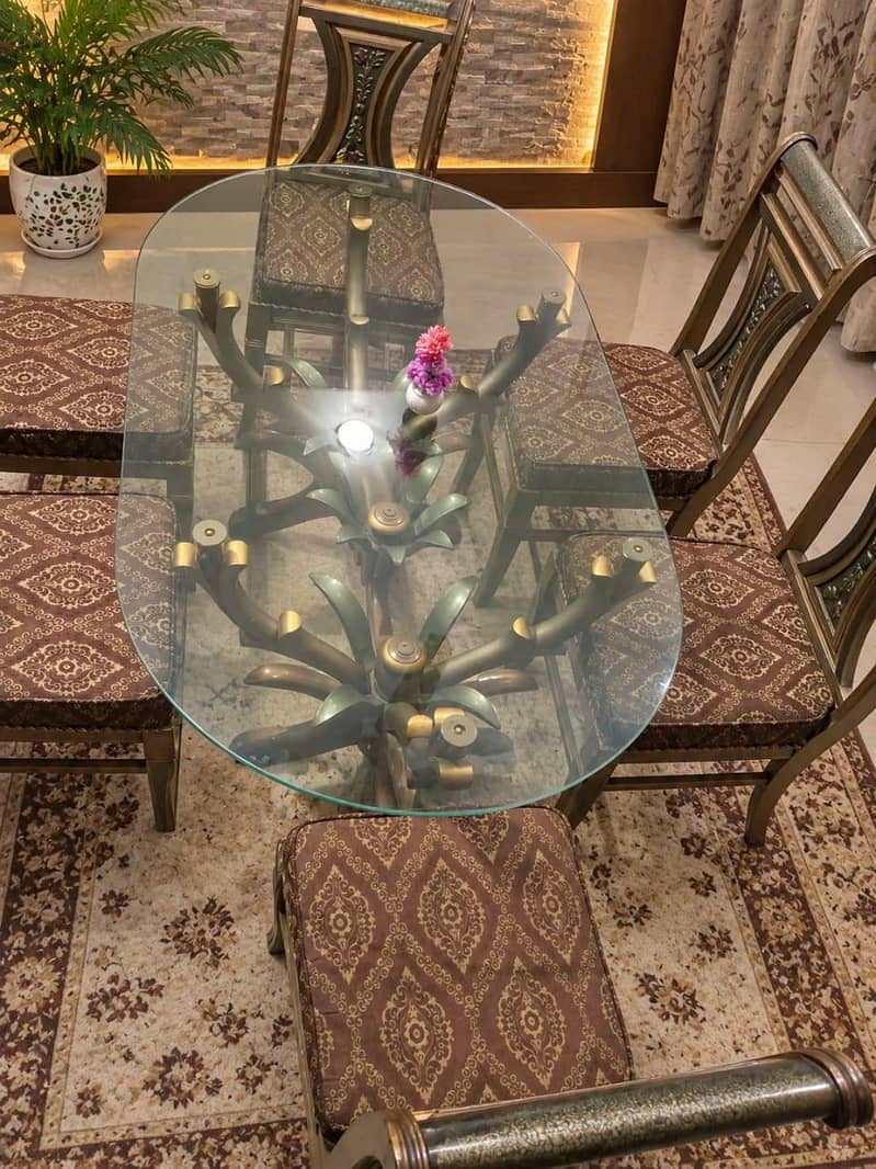 DINING TABLE WITH CHAIRS 0