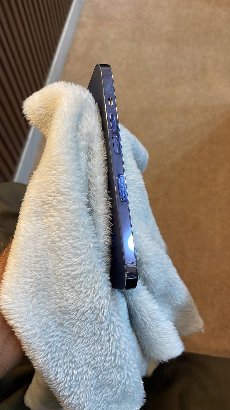 Apple iPhone 14 Pro 4
