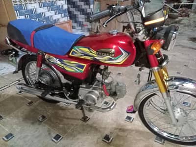 express red colar totally original parts one hand use 10/10