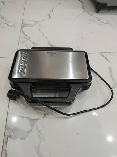 Sandwich toaster
