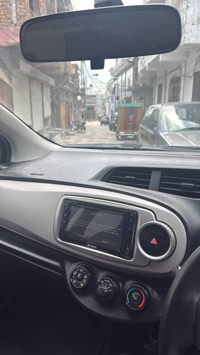 Toyota Vitz 2011