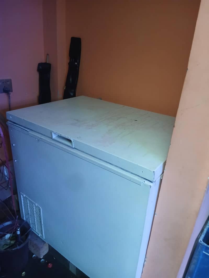 Small Freezer 0