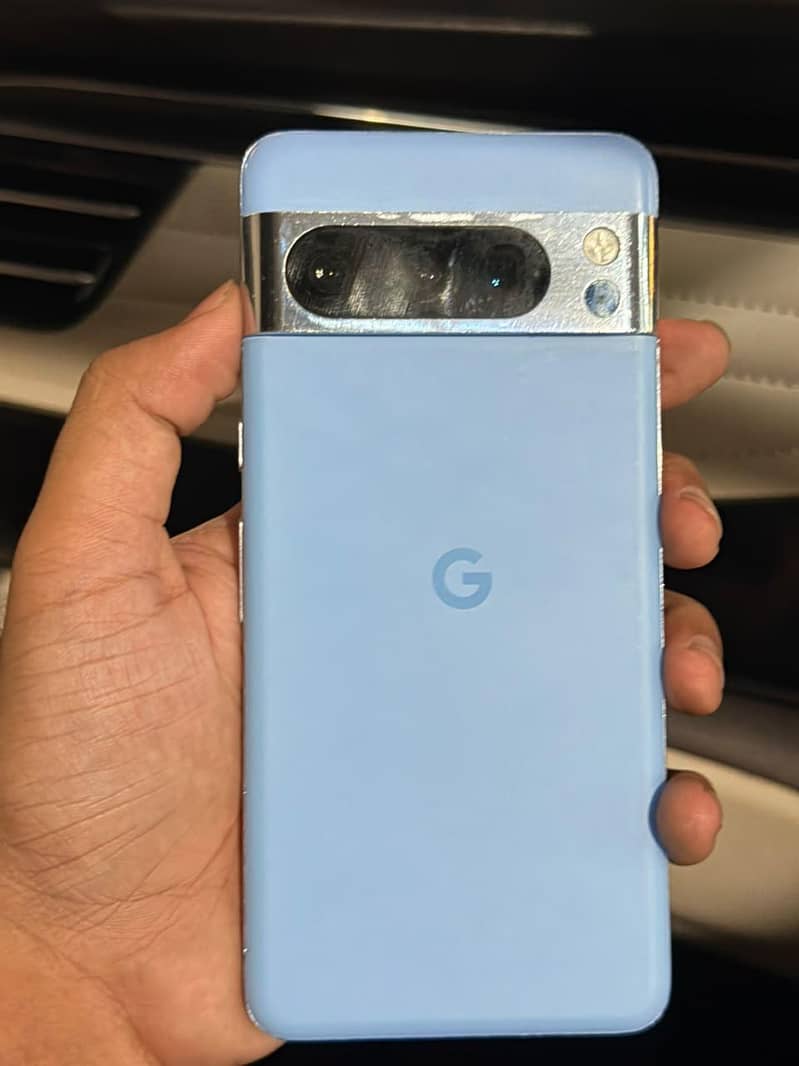 Google Pixel 8 Pro 2