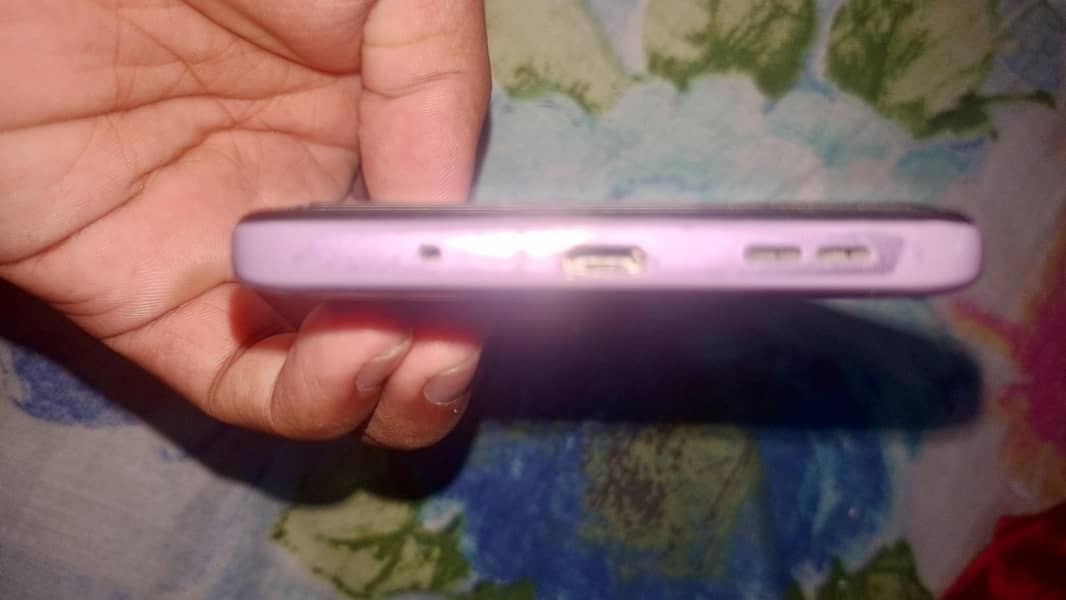 Nokia 2.4 4