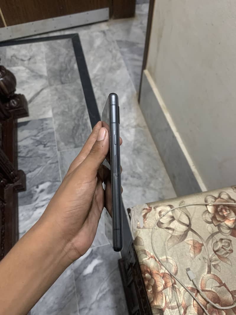 Google Pixel 7a 4