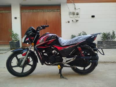 HONDA CB 150F 2017 KARACHI RED