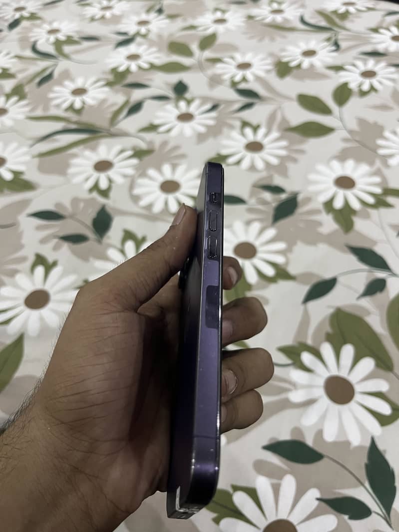 Apple iPhone 14 Pro 4