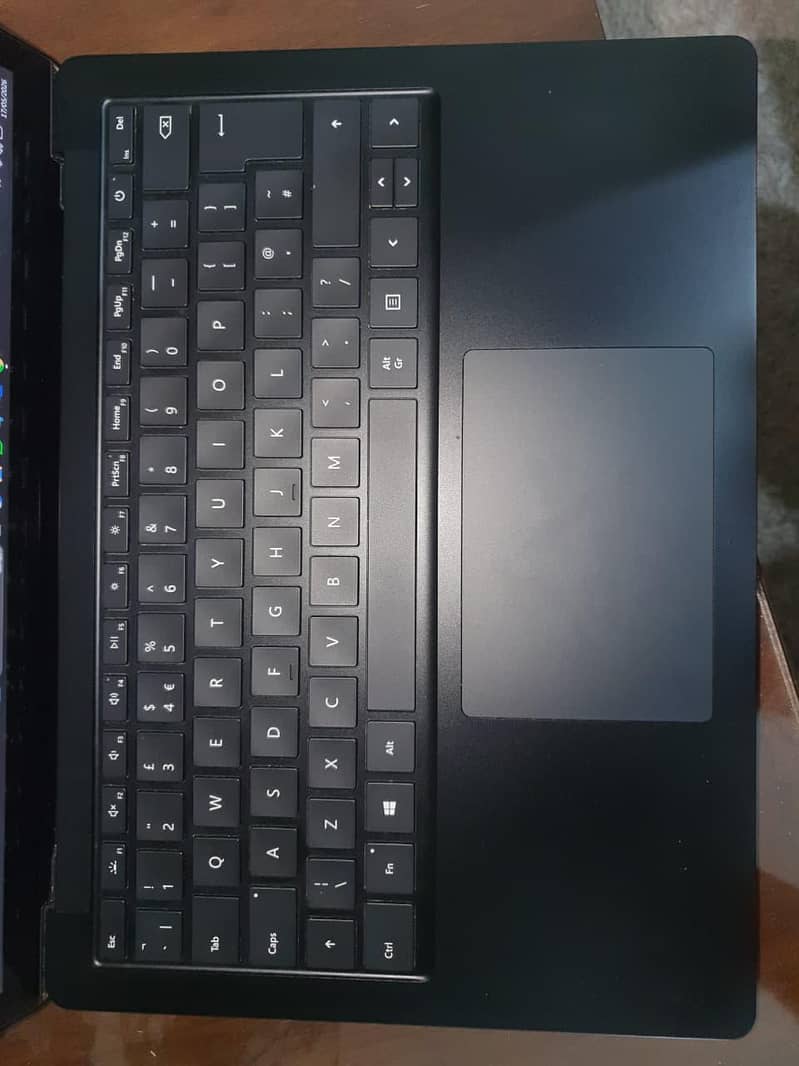 Microsoft Surface Laptop 3 1