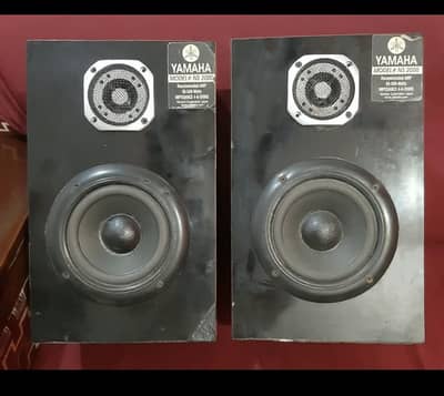 A PAIR OF YAMAHA SPEAKERS