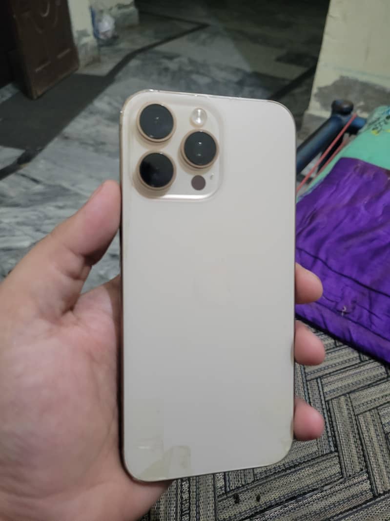 iphone 16 pro max 1