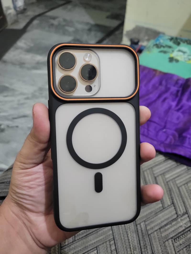 iphone 16 pro max 5