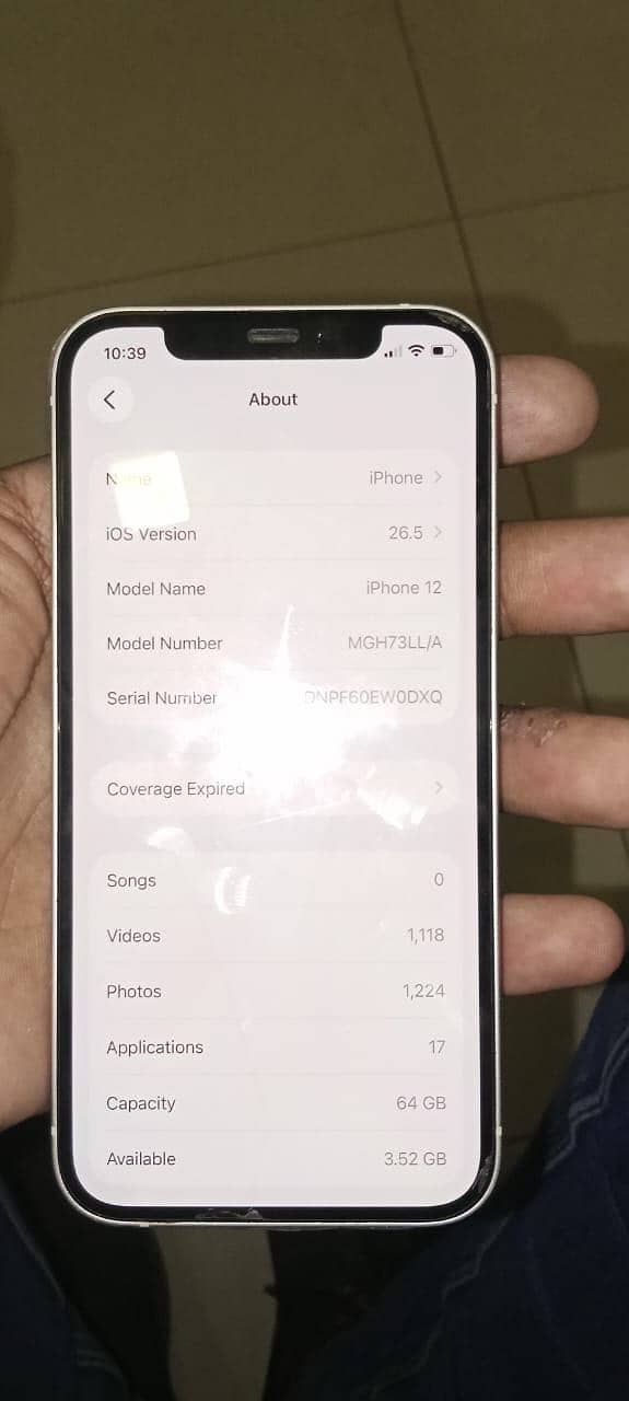 Apple iPhone 12 4