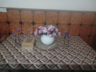 Elegant Solid Wooden Dinning table