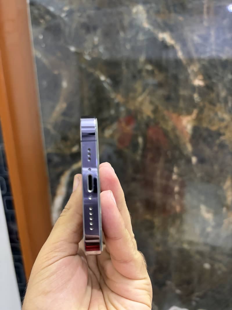 Apple iPhone 14 Pro 1