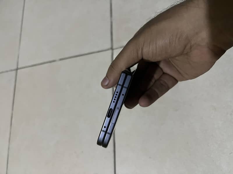 Google Pixel fold  9 Pro 1