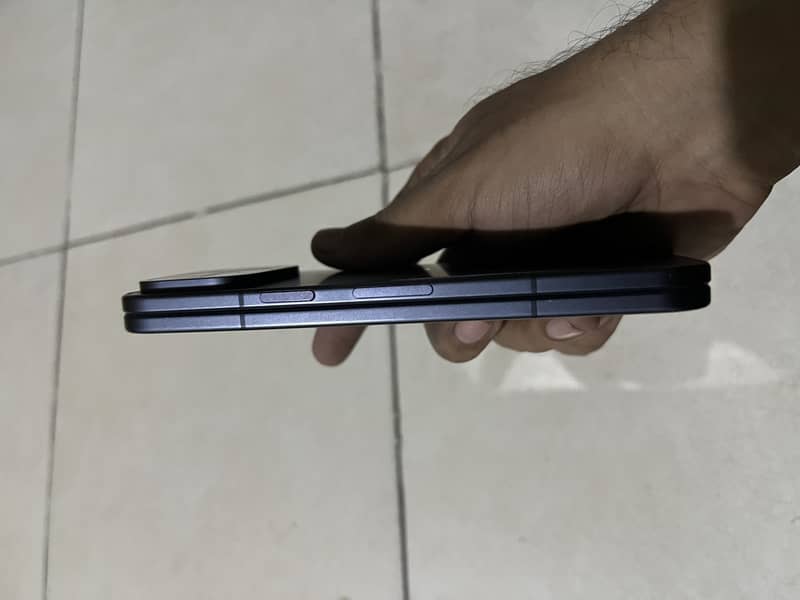 Google Pixel fold  9 Pro 6