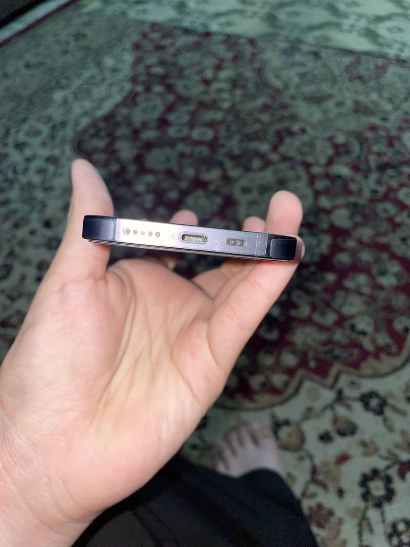 Apple iPhone 14 Pro 2