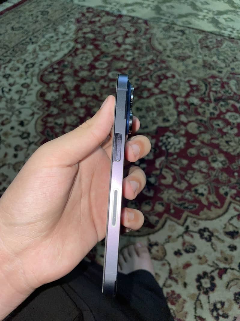 Apple iPhone 14 Pro 3