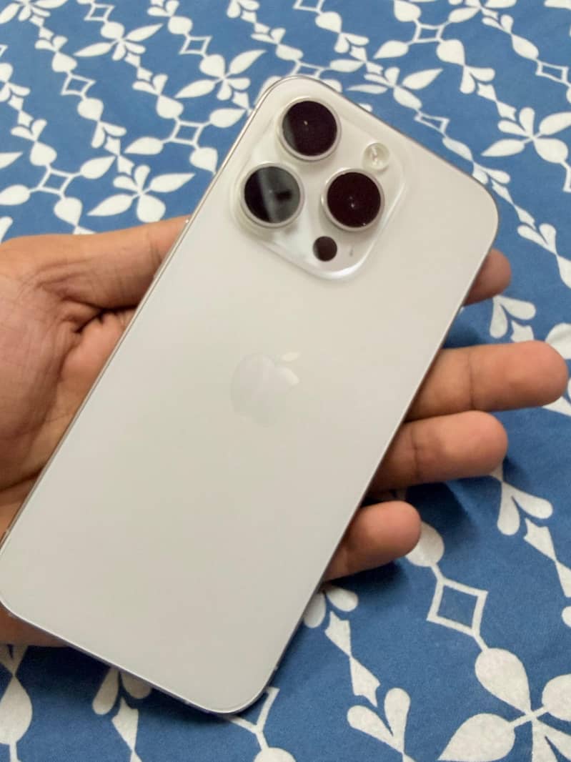 iPhone 15 pro 10