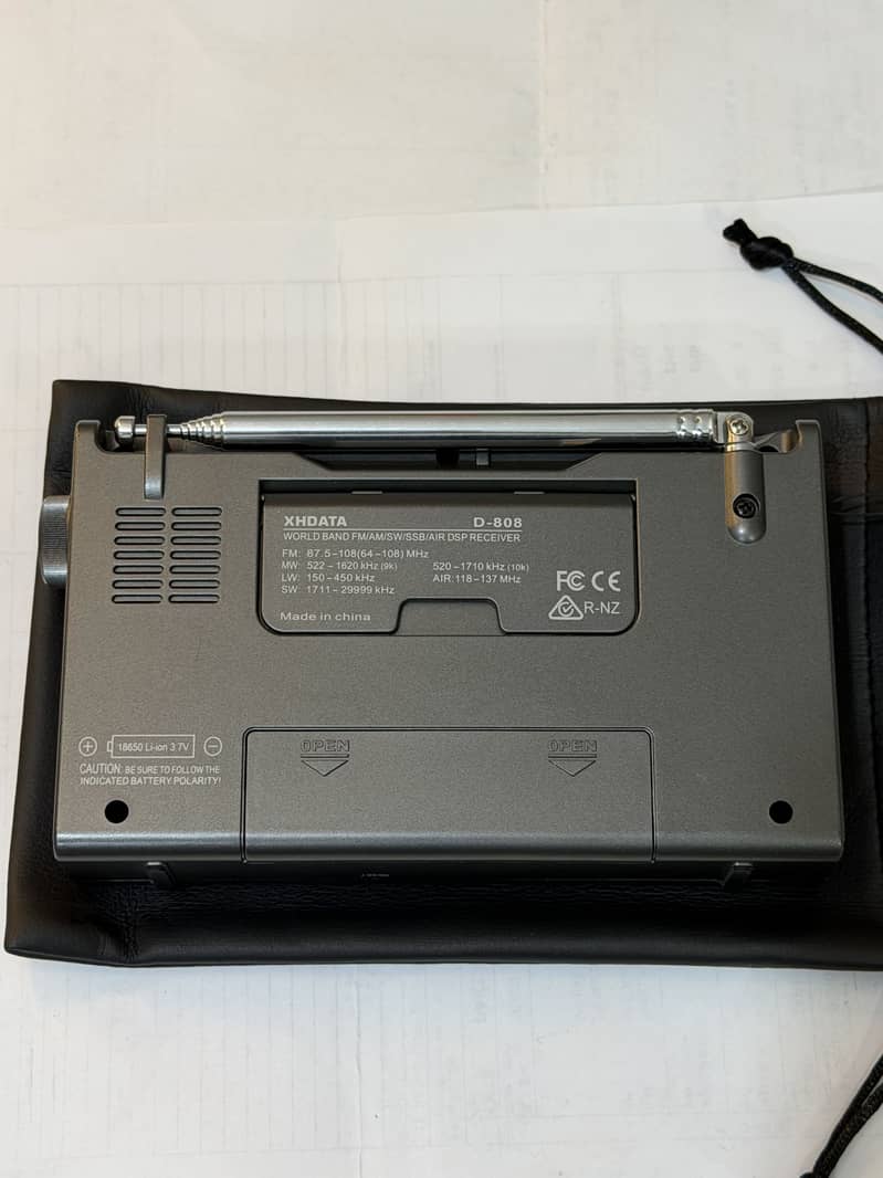 XHDATA D808 5