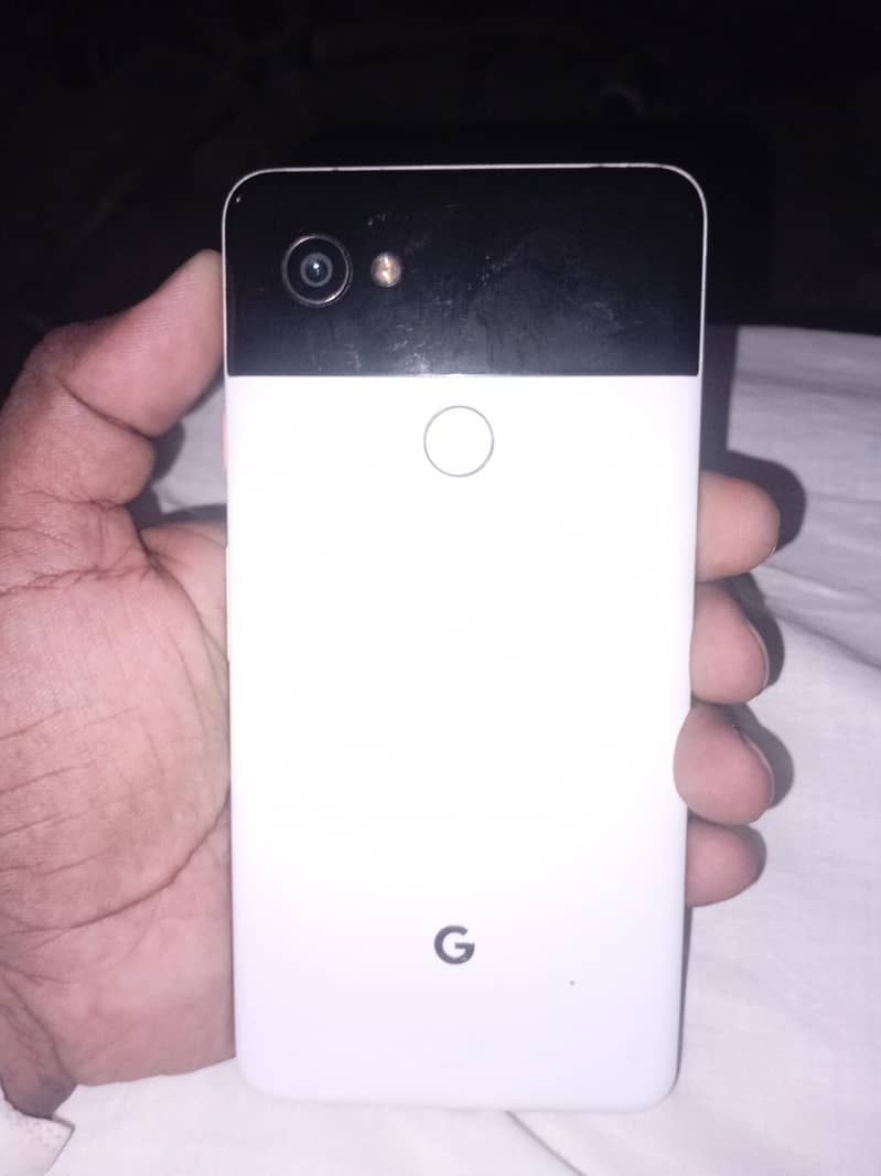 Google Pixel 2 XL 2