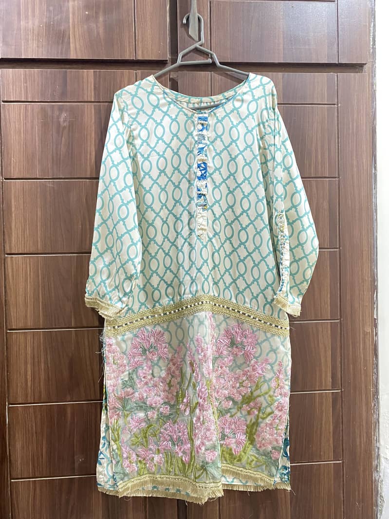 Branded dresses 14