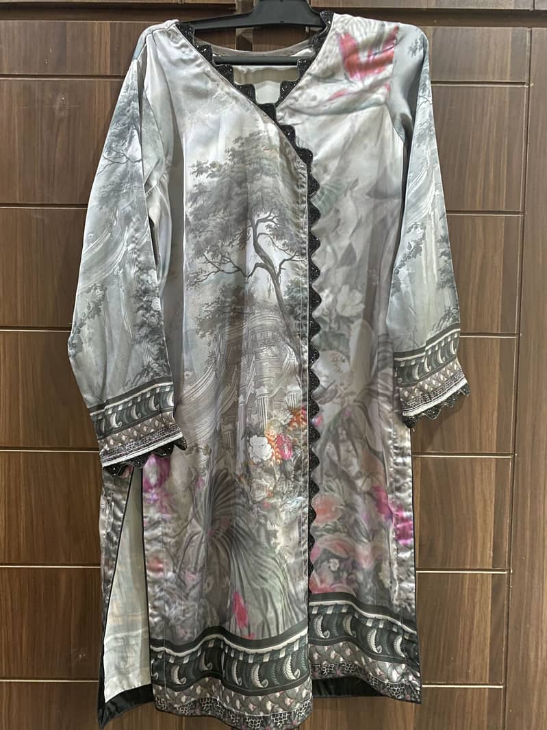 Branded dresses 16
